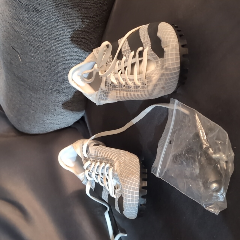 Adidas Track Running Shoes Size 8 with Spikes